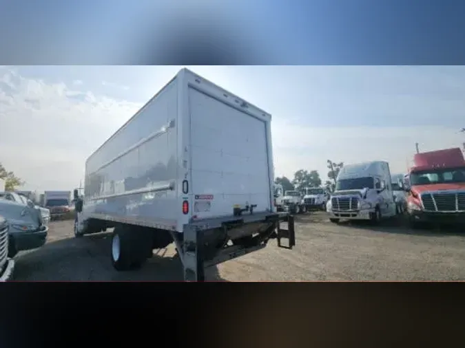 2016 FREIGHTLINER/MERCEDES M2 106