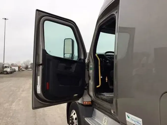 2023 Freightliner Cascadia