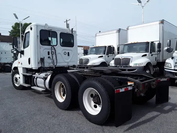 2019 FREIGHTLINER CASCADIA 125