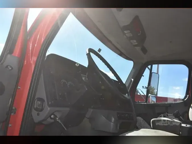 2017 FREIGHTLINER 114SD