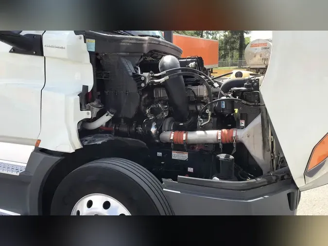 2022 Freightliner Cascadia 126