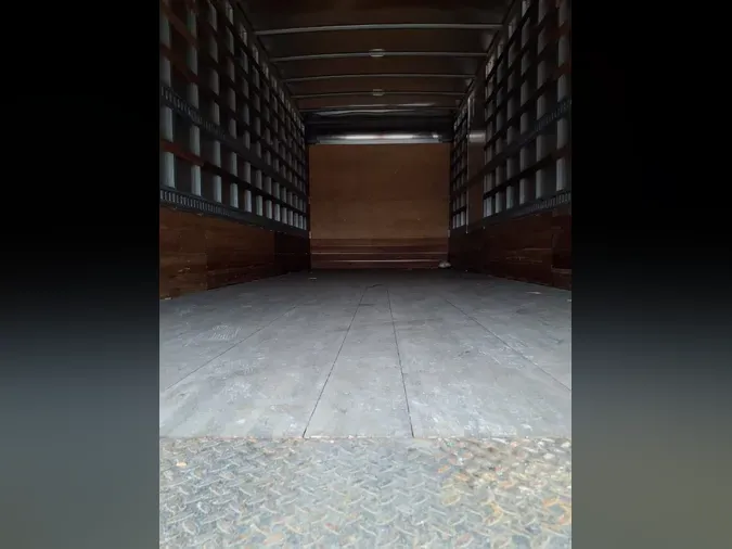 2019 FREIGHTLINER/MERCEDES M2 106