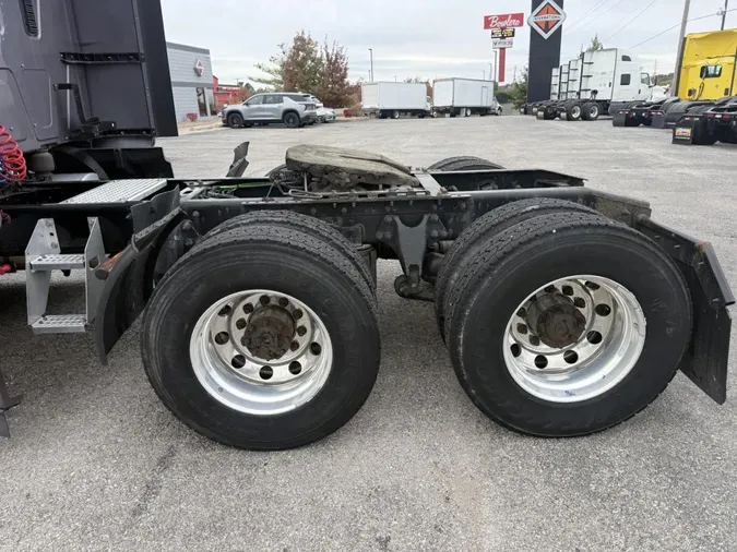 2022 International LT6256056fbb29d347d4485299df6f489795d