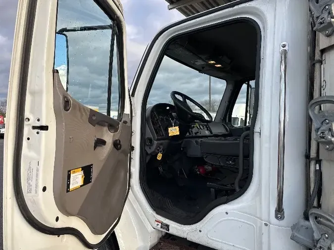 2017 Freightliner M2