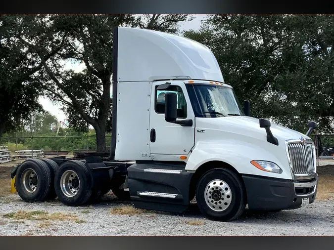 2021 INT LT625 6x4605d332a5bd94859b76c60b112e2bfdd