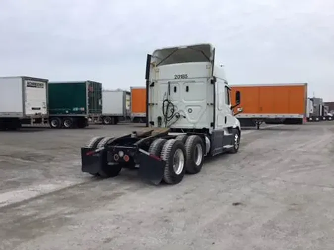 2020 Freightliner Cascadia