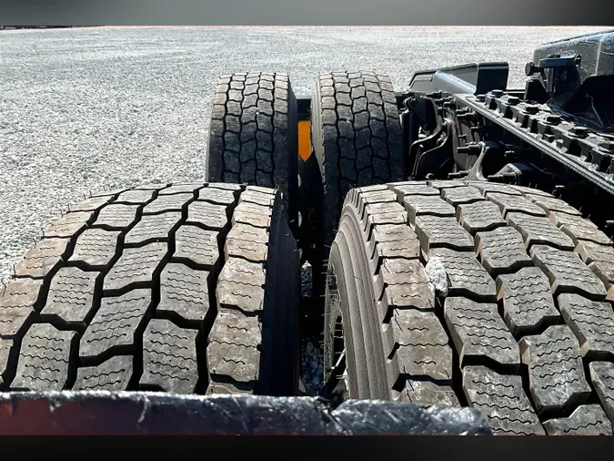 2022 INT LT625 6x4
