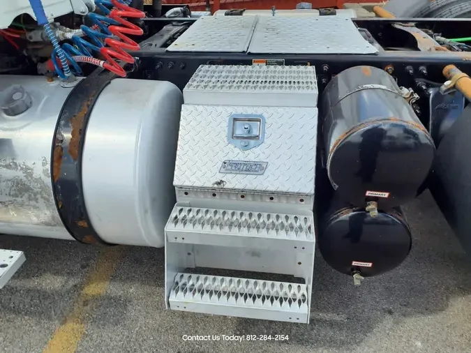 2018 FREIGHTLINER/MERCEDES CASCADIA 113