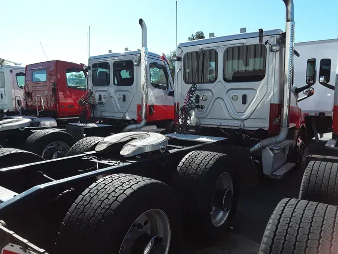 2020 FREIGHTLINER/MERCEDES NEW CASCADIA 116