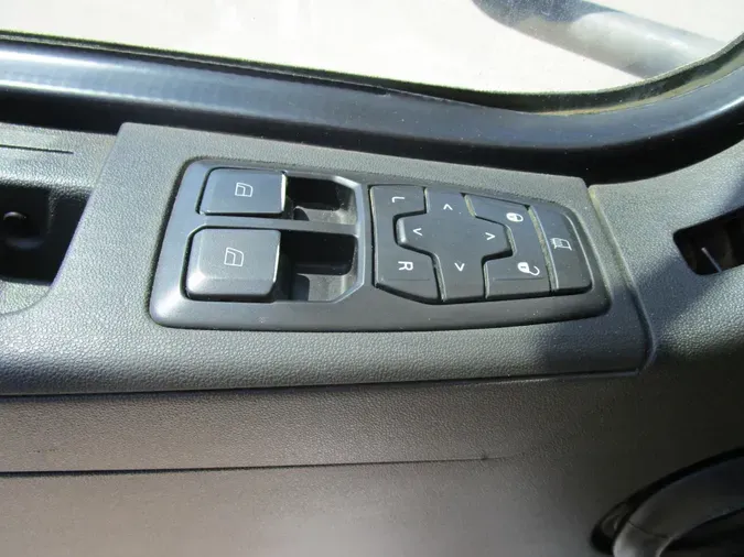2022 Volvo VHD