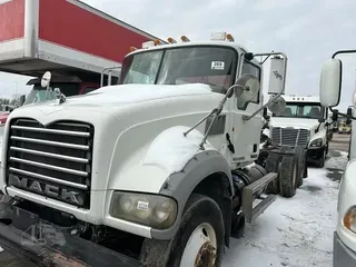 2012 MACK GRANITE GU713