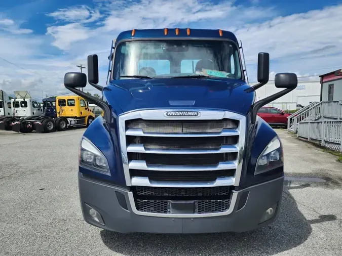 2021 FREIGHTLINER CASCADIA PX11664ST