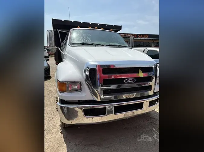 2011 FORD F650 XL SD