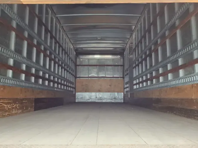 2018 FREIGHTLINER M2 106