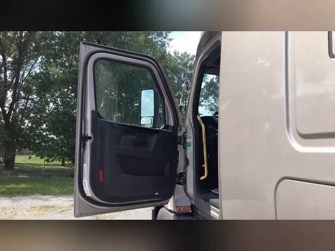 2024 Freightliner Cascadia 1266068a8a8c1a0f7185007720d0f2e19e7