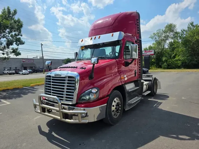 2019 FREIGHTLINER/MERCEDES CASCADIA 12560698caa96bfdc246e6daadbd72d7d9e