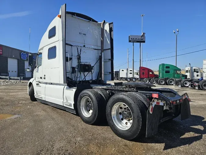 2023 VOLVO VNL64T860