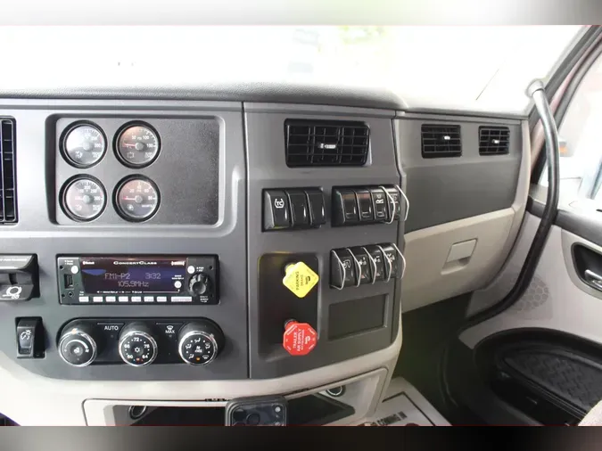 2023 Peterbilt 579