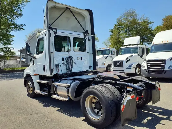 2019 FREIGHTLINER NEW CASCADIA 126