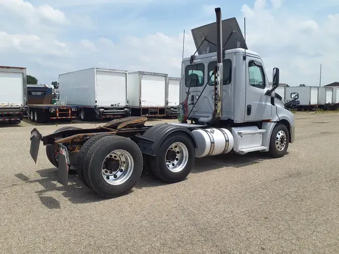 2020 FREIGHTLINER/MERCEDES NEW CASCADIA PX12664