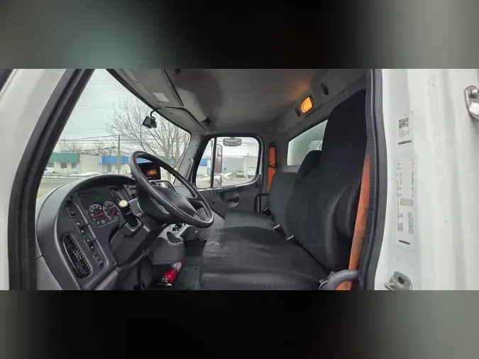 2019 FREIGHTLINER/MERCEDES M2 106