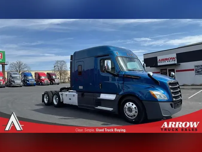 2021 FREIGHTLINER CA126