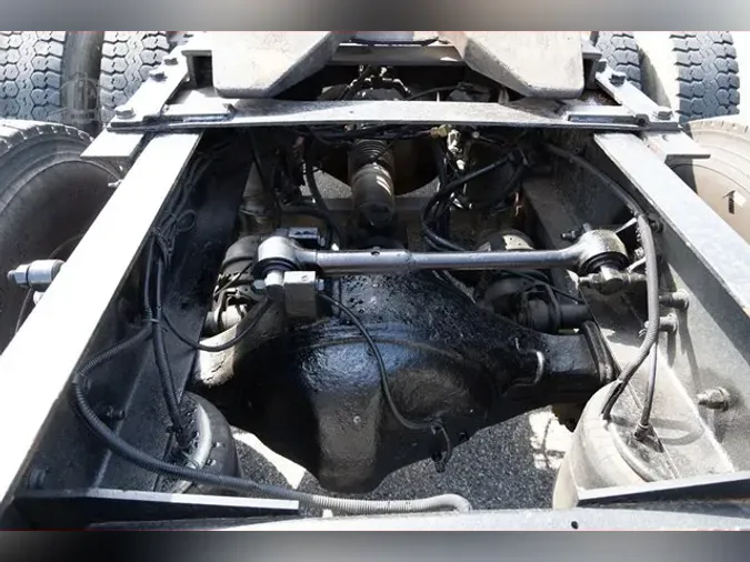 2009 KENWORTH W90060813d2e6e801d7bad3f34f89116db35