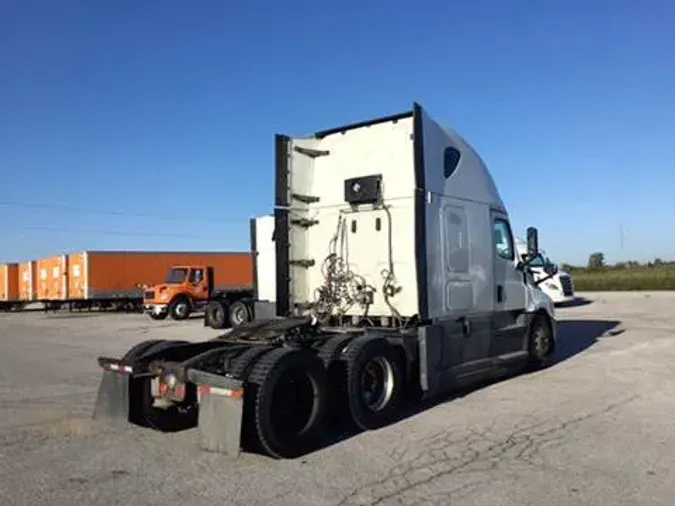 2020 Freightliner Cascadia