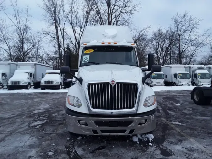 2019 NAVISTAR INTERNATIONAL LT625 SLPR CAB