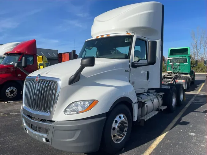 2020 International LT6256088b5f29309f7e08c5362d4e78261f4