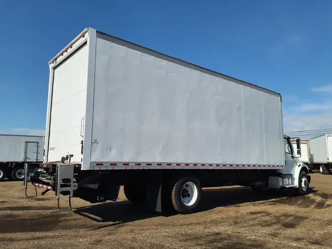 2018 FREIGHTLINER M2 106
