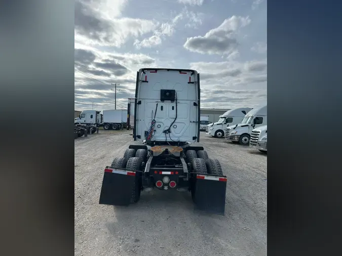 2019 FREIGHTLINER/MERCEDES CASCADIA 125