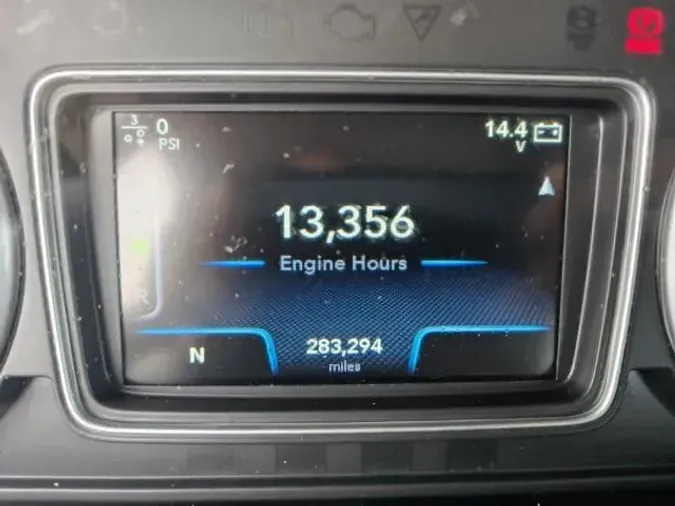 2020 International LT625