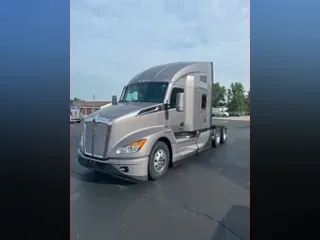 2025 Kenworth T680