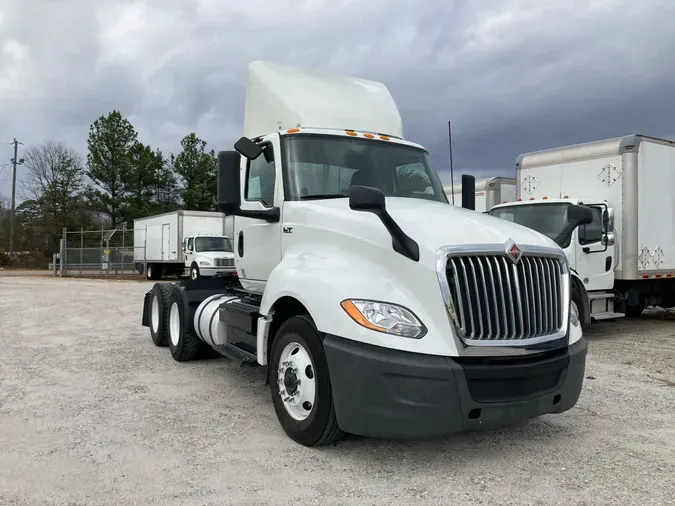 2020 NAVISTAR INTERNATIONAL LT625 DAYCAB T/A