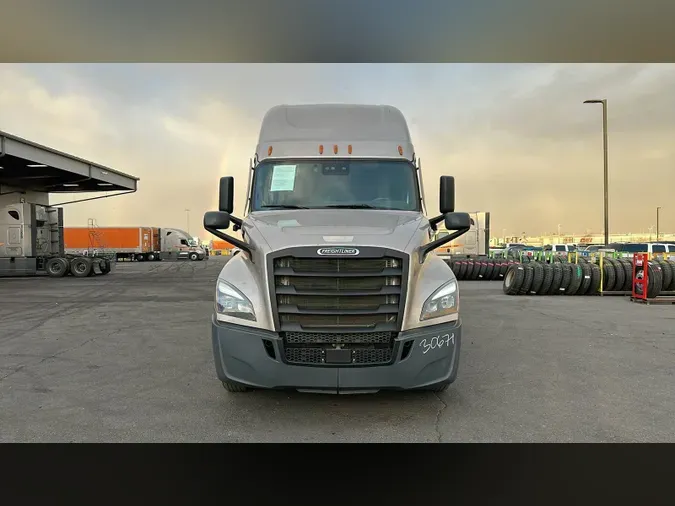 2023 Freightliner Cascadia