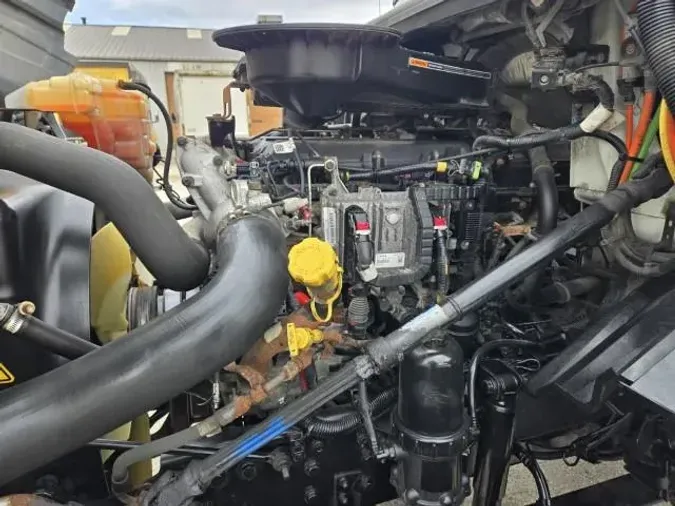 2019 International LT625