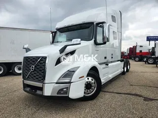 2024 VOLVO VNL64T760