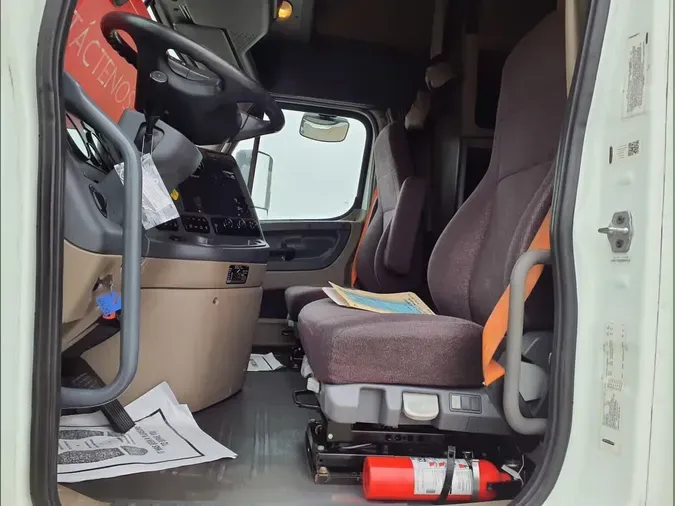 2020 FREIGHTLINER CASCADIA 125