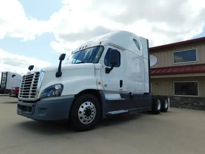 2019 Freightliner Cascadia 125