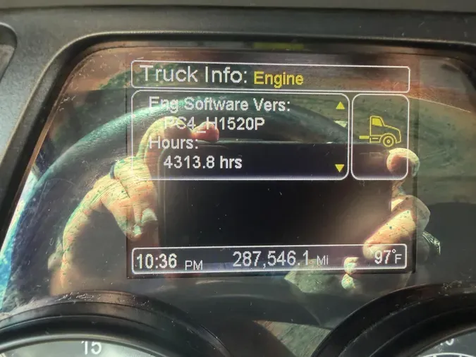 2020 Peterbilt 5676099de88823beff5a6628eed2f15e4e1