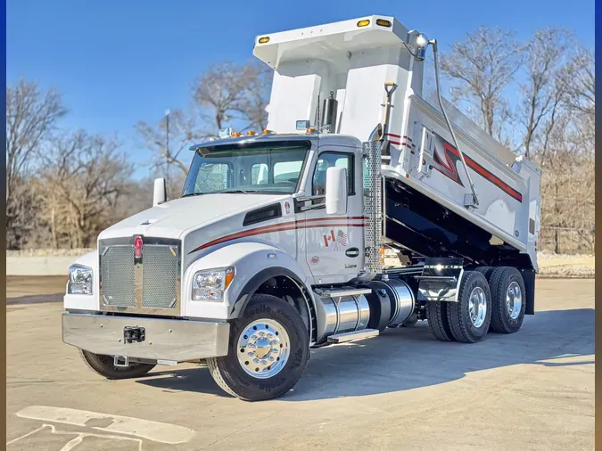 2025 KENWORTH T880S