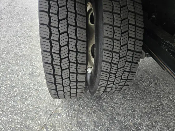2022 Isuzu NRR609f33f6d0afe7477de4f06f8d46862e