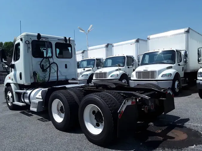 2018 FREIGHTLINER CASCADIA 113