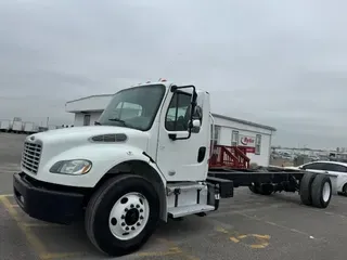 2018 FREIGHTLINER/MERCEDES M2 106