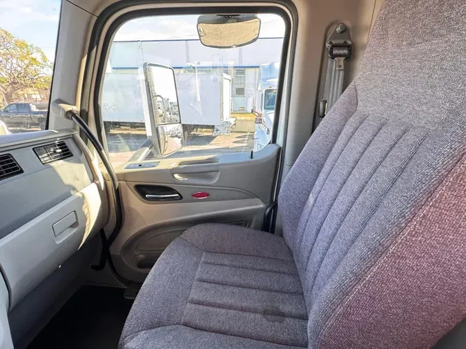 2018 Peterbilt 57960af651fafed46401c12021258fe783d