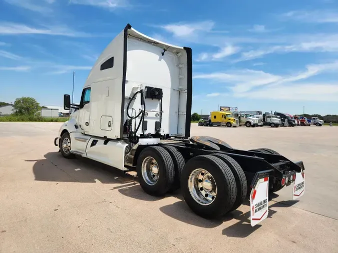 2022 Kenworth T680