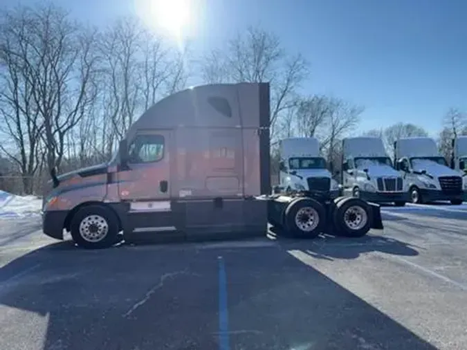 2021 Freightliner Cascadia