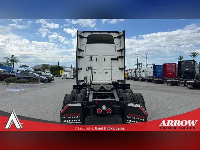 2021 FREIGHTLINER CA116