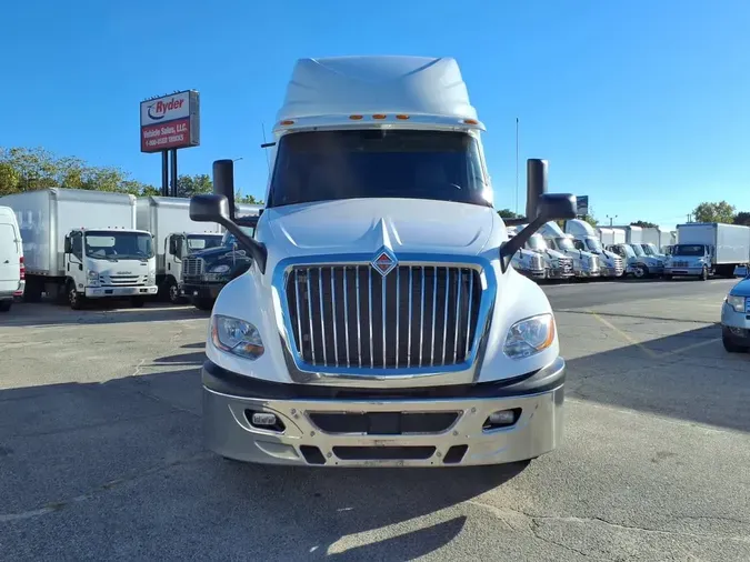 2019 NAVISTAR INTERNATIONAL LT625 SLPR CAB